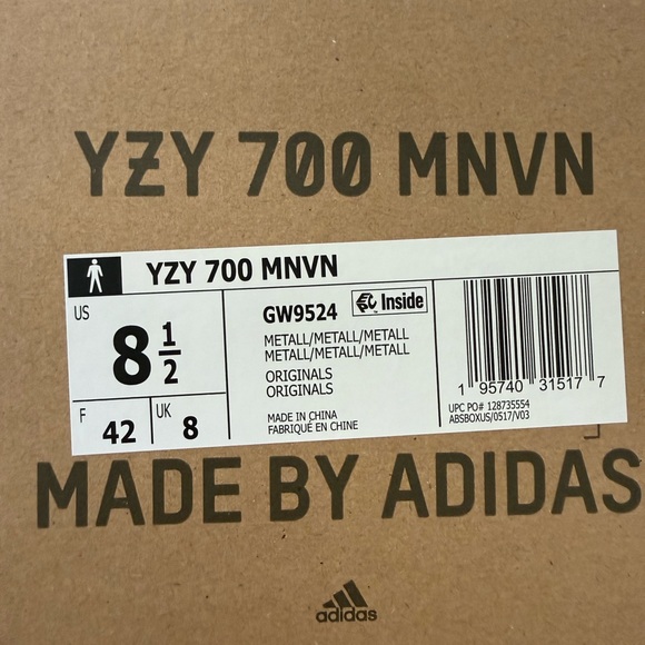 Yeezy 700 - Picture 6 of 7